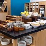 Express - By Ihg מלון 3*