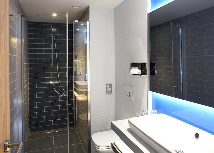 Express - By Ihg 호텔 3*