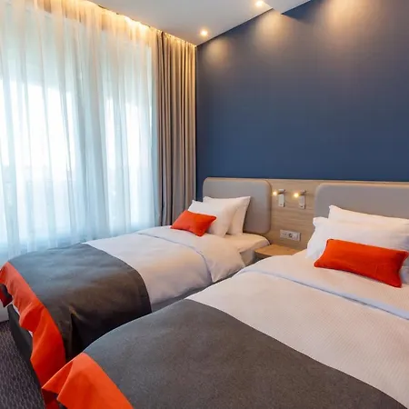 Szálloda Express - By Ihg Ljubljana