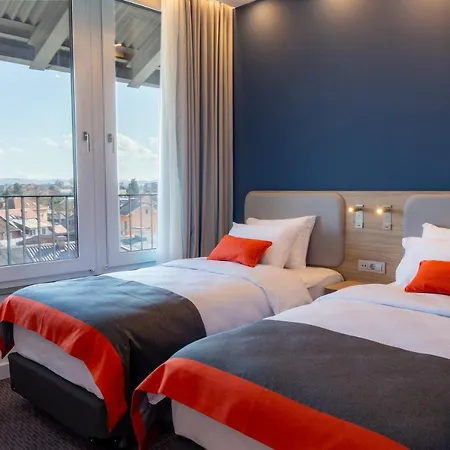 Express - By Ihg 3* Λιουμπλιάνα
