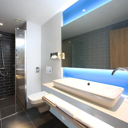 Express - By Ihg Hotell
