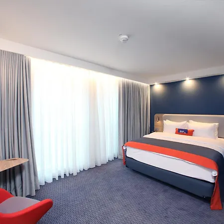 Express - By Ihg 3*