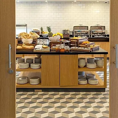 Express - By Ihg