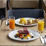 Express - By Ihg 3*
